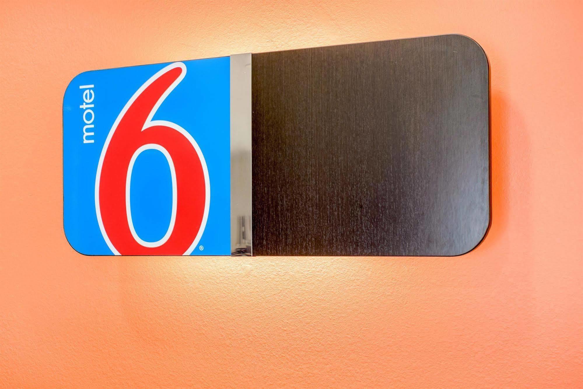 Motel 6-Canton, Tx Екстериор снимка